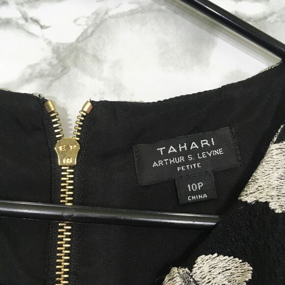 TAHARI EMBROIDERED CAP SLEEVE SHEATH DRESS 10P - Picture 7 of 12
